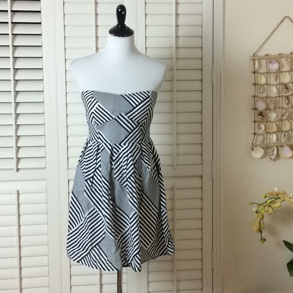 I’m in Love with Derek Summer Strapless Dress